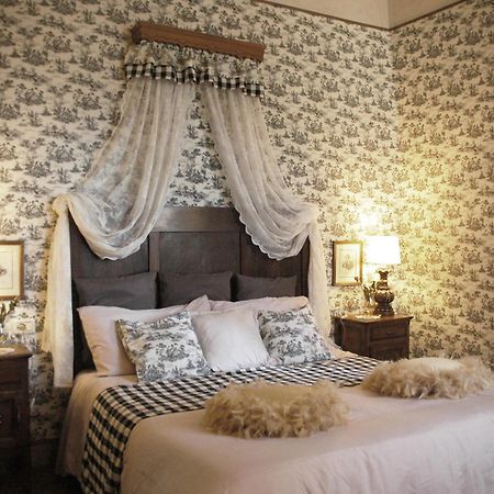 Camera E Appartamento Toscana - B&B Palazzo Robicci คาสติญโญน ฟิโอเรนทิโน ภายนอก รูปภาพ